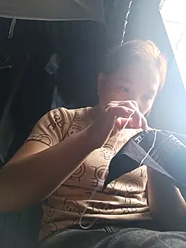 Evelyn-n online show from December 2025 08:30:02 AM