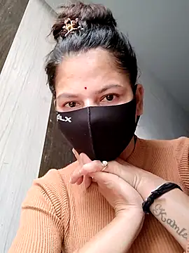 Snapshot of RADHIKA-1143 chatting on December 2025 01:55:02 AM RADHIKA-1143 online show from December 2025 01:55:02 AM