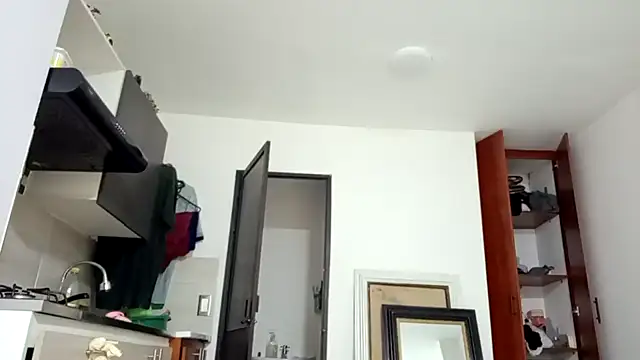 Snapshot of am_cvo1824 chatting on December 2025 09:32:01 PM am cvo1824 online show from December 2025 09:32:01 PM