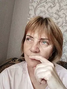 Snapshot of MichelleLove48 chatting on June 2026 04:21:01 AM MichelleLove48 online show from June 2026 04:21:01 AM