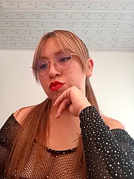 Snapshot of Megan_Lopez chatting on December 2025 08:58:01 PM Megan Lopez online show from December 2025 08:58:01 PM