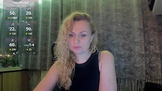 Snapshot of LanaLight_x chatting on January 2026 07:23:01 PM LanaLight x online show from January 2026 07:23:01 PM