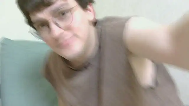 leo cutie online show from July 2026 08:30:01 PM