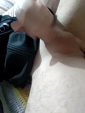 Snapshot of arsviktor chatting on December 2025 04:07:02 AM arsviktor online show from December 2025 04:07:02 AM