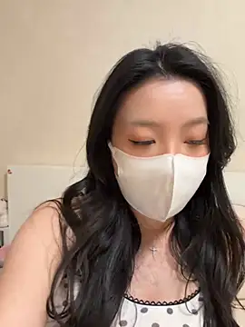 nayomi 34f online show from May 2026 03:23:01 AM