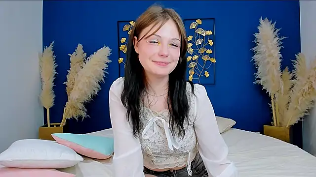 YONA WINK online show from February 2026 03:32:02 AM