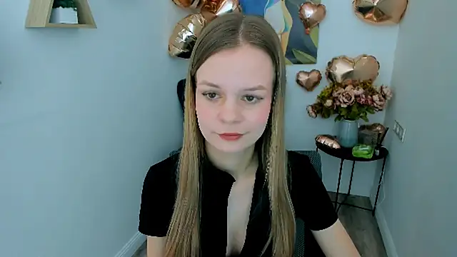 Snapshot of MidnighteAura chatting on February 2026 03:03:02 AM MidnighteAura online show from February 2026 03:03:02 AM