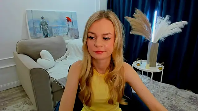 MidnighteAura online show from June 2026 03:10:02 AM