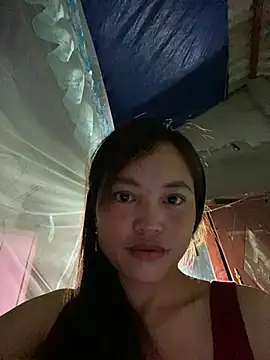 Lilik2 online show from May 2026 10:37:02 PM