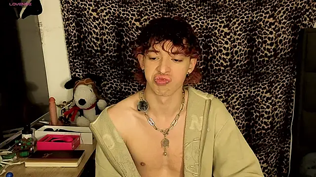 Snapshot of Otter_Starr chatting on March 2026 03:35:02 AM Otter Starr online show from March 2026 03:35:02 AM