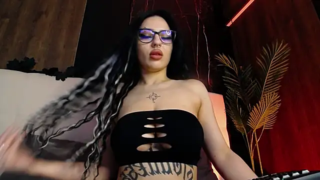 RavenFoxxy online show from May 2026 06:30:02 AM