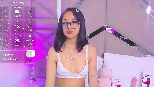 Snapshot of Dreammy_Kitty chatting on December 2025 12:53:02 PM Dreammy Kitty online show from December 2025 12:53:02 PM