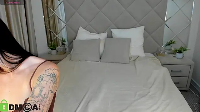 Mia Riot online show from February 2026 09:13:01 AM