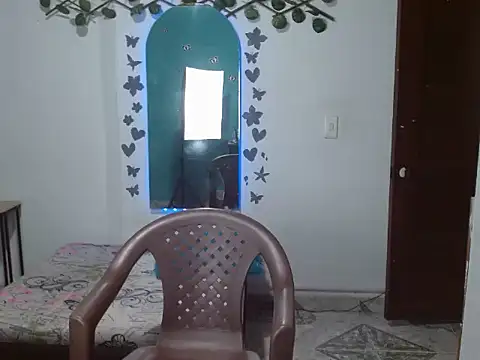 Snapshot of Andreaebony chatting on December 2025 12:42:02 PM Andreaebony online show from December 2025 12:42:02 PM