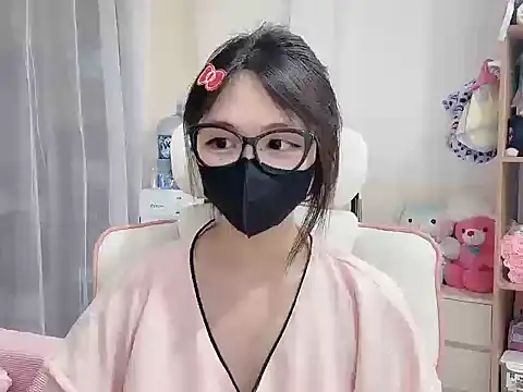 Snapshot of Yuyu-baobei chatting on March 2026 07:18:02 PM Yuyu-baobei online show from March 2026 07:18:02 PM