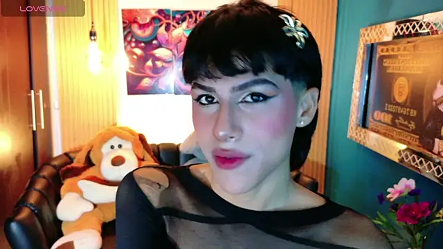 StormLuxX online show from May 2026 01:06:01 PM