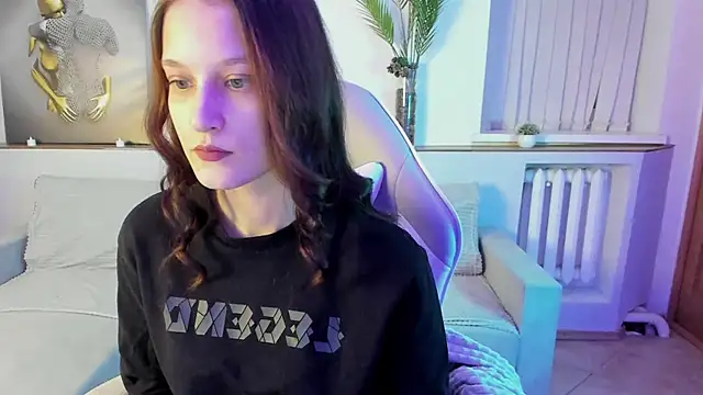 KrisDoeil online show from December 2025 02:28:02 AM