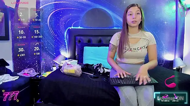 liittleangelss  online show from June 2026 07:18:01 PM