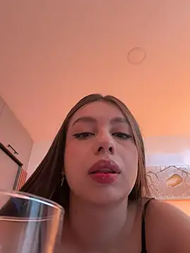 Snapshot of saracavali chatting on April 2026 07:22:01 PM saracavali online show from April 2026 07:22:01 PM