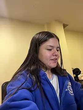 Camila Duarte2 online show from May 2026 01:27:01 PM