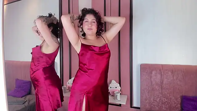 Snapshot of MissSavage_ chatting on March 2026 07:30:01 PM MissSavage online show from March 2026 07:30:01 PM