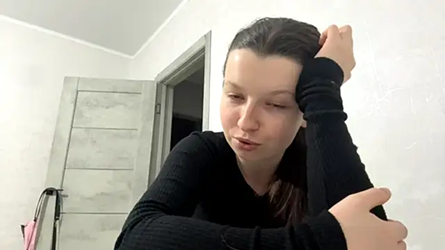 Snapshot of EllieBerrie chatting on December 2025 08:16:02 PM EllieBerrie online show from December 2025 08:16:02 PM