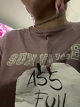 Snapshot of Slut_Dirty_Nastyy chatting on February 2026 12:45:02 AM Slut Dirty Nastyy online show from February 2026 12:45:02 AM