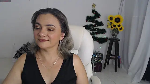 Katiana80 online show from December 2025 12:44:02 PM