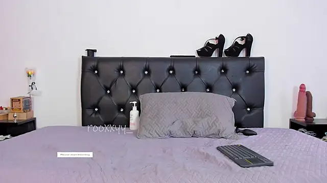 nyloncouple777 online show from May 2026 09:09:02 PM