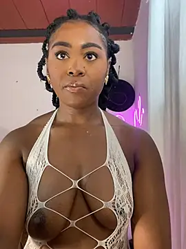 Snapshot of Cynthia_es chatting on February 2026 05:13:02 PM Cynthia es online show from February 2026 05:13:02 PM