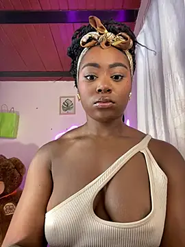 Snapshot of Cynthia_es chatting on February 2026 02:26:02 PM Cynthia es online show from February 2026 02:26:02 PM