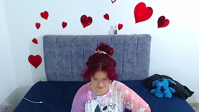 hottie couplee online show from June 2026 11:47:02 PM