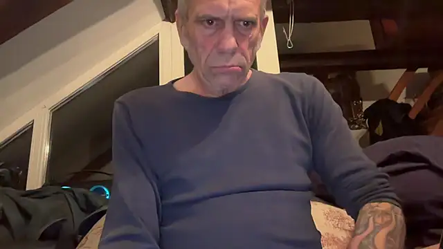 Snapshot of CBT-Sounding chatting on April 2026 03:51:01 AM CBT-Sounding online show from April 2026 03:51:01 AM