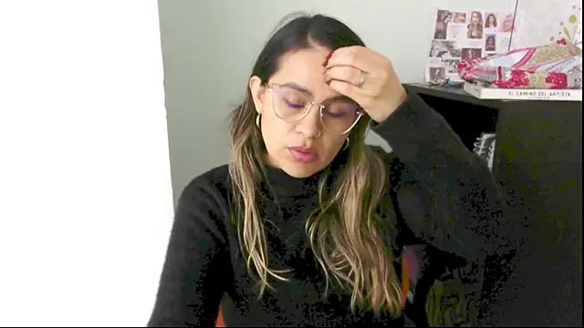 elyra fox01 online show from February 2026 03:40:01 PM