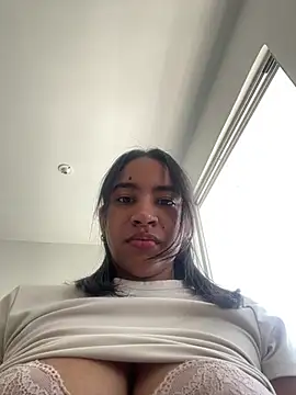Snapshot of yourlatinhot chatting on February 2026 04:29:01 PM yourlatinhot online show from February 2026 04:29:01 PM