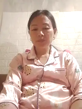 Lili-123k online show from April 2026 01:41:02 PM