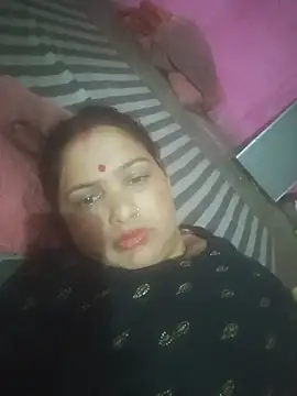 Your-shreya143 online show from June 2026 11:07:01 PM