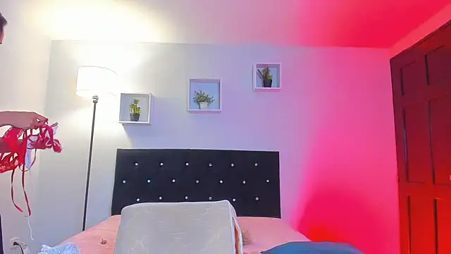 Victoria Rose  online show from April 2026 12:33:02 PM