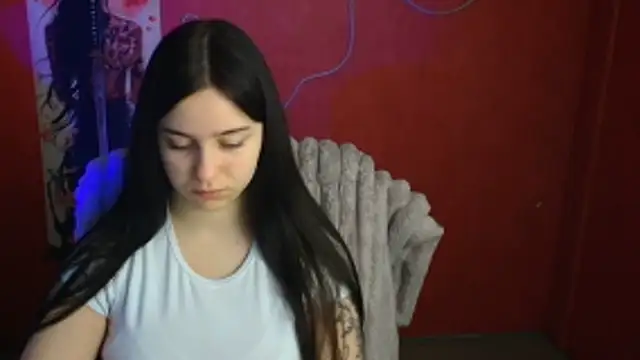 Lilu May online show from April 2026 11:19:02 AM