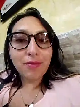 Snapshot of Valeria_montana_ chatting on May 2026 08:24:01 PM Valeria montana online show from May 2026 08:24:01 PM