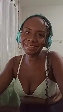 Snapshot of GrethaVianna chatting on January 2026 04:04:02 AM GrethaVianna online show from January 2026 04:04:02 AM