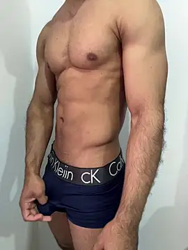 BrunoHot  online show from February 2026 03:40:02 PM