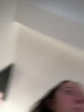 Snapshot of KIARA_VOS_ chatting on December 2025 02:22:01 PM KIARA VOS online show from December 2025 02:22:01 PM