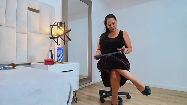 Sara BigAss- online show from January 2026 07:41:01 PM