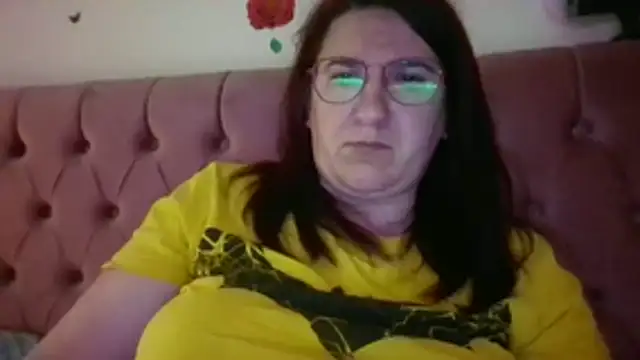 Dana92va online show from May 2026 10:15:01 PM
