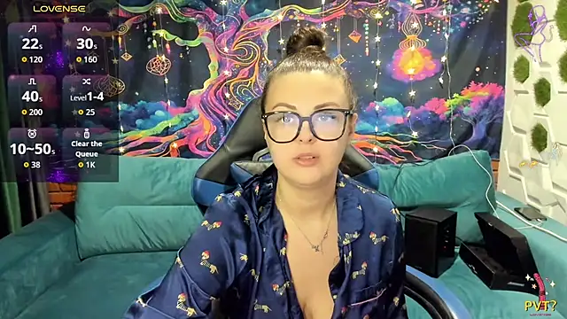 Snapshot of MonicaMoonly chatting on December 2025 10:59:02 PM MonicaMoonly online show from December 2025 10:59:02 PM