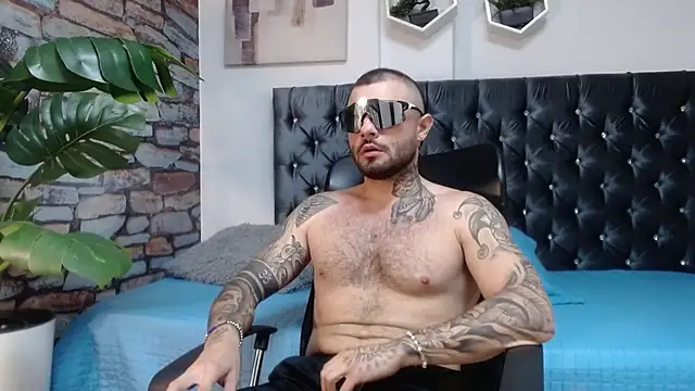 Snapshot of lucky_smith1 chatting on December 2025 06:38:01 PM lucky smith1 online show from December 2025 06:38:01 PM