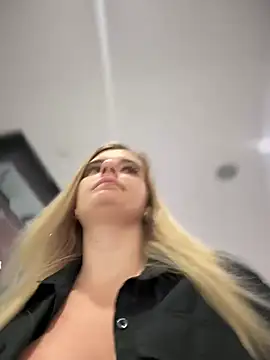 Betsy online show from February 2025 01:16:02 PM