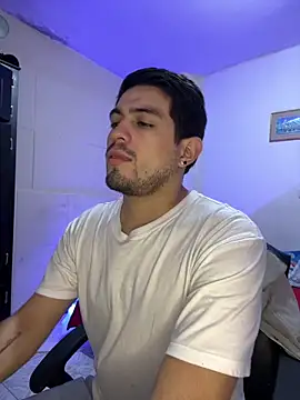 williamsmiiths16 online show from February 2026 02:31:01 PM