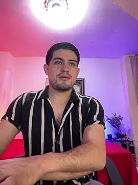 williamsmiiths16 online show from March 2026 12:53:01 PM